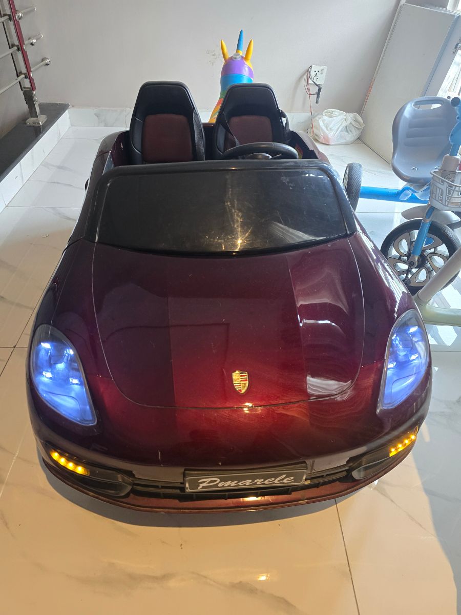 Kids electric car
